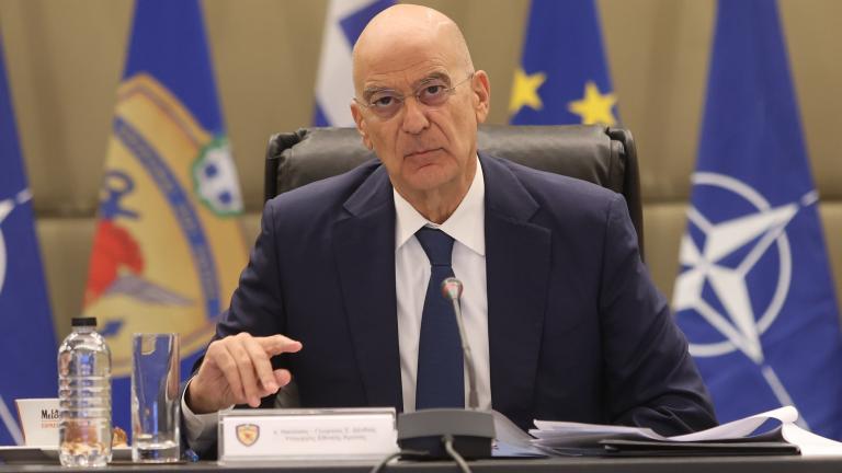 νικος δενδιας