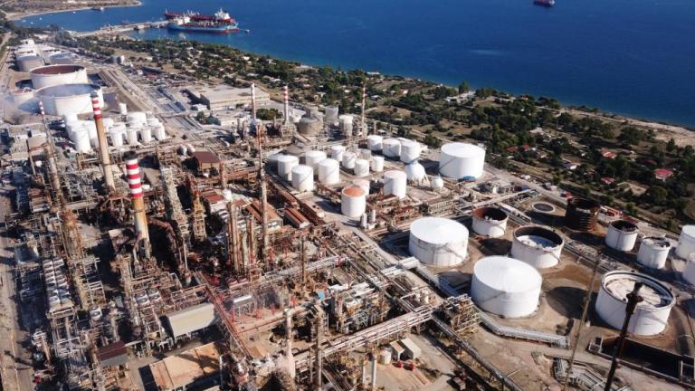 Motor Oil: Νέα έκρηξη στους Αγίους Θεοδώρους – Δύο εργαζόμενοι τραυματίστηκαν σοβαρά