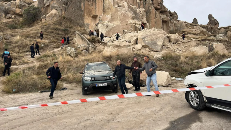 Τουρκία: Τουλάχιστον τρεις νεκροί και πέντε τραυματίες από κατάρρευση βράχων στην Καππαδοκία – Έρευνες για εγκλωβισμένους