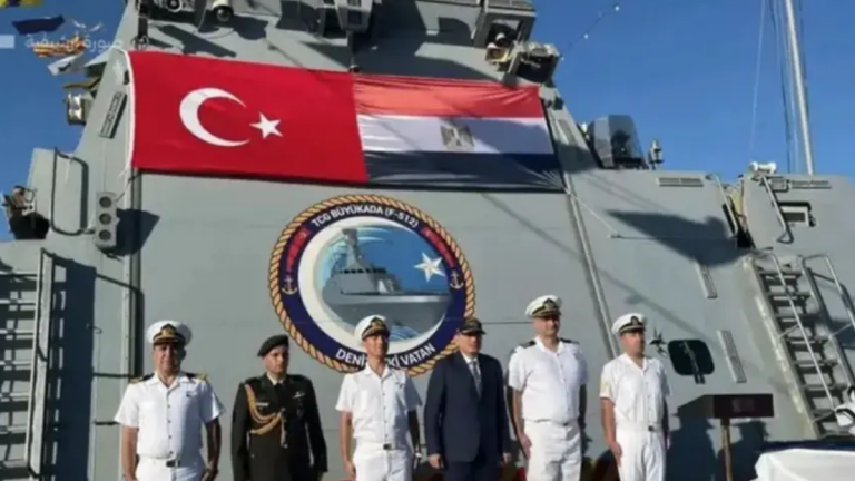 «Θάλασσα Φιλίας»: Κοινή ναυτική άσκηση Τουρκίας-Αιγύπτου στη Μεσόγειο με φόντο το τουρκολιβυκό μνημόνιο