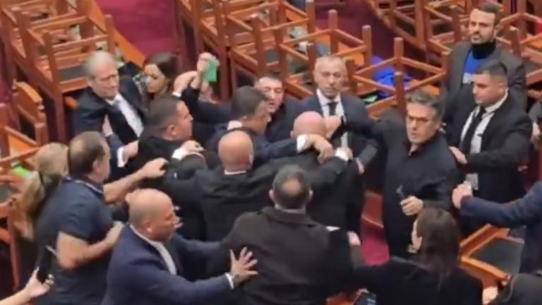 επεισοδια βουλη αλβανιας