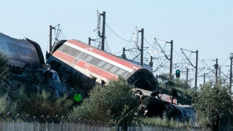 Σιδηροδρομική τραγωδία στην Ισπανία: Βαθιά θλίψη του Βασιλιά Φιλίππου ΣΤ΄ – Κύμα διεθνούς αλληλεγγύης από Μακρόν και Μελόνι