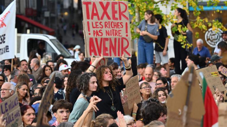 Γαλλία: Επιστρέφουν τα «Κίτρινα Γιλέκα, στο πλευρό των μαθητών – Πάνω από 1.000 κινητοποιήσεις το Σάββατο