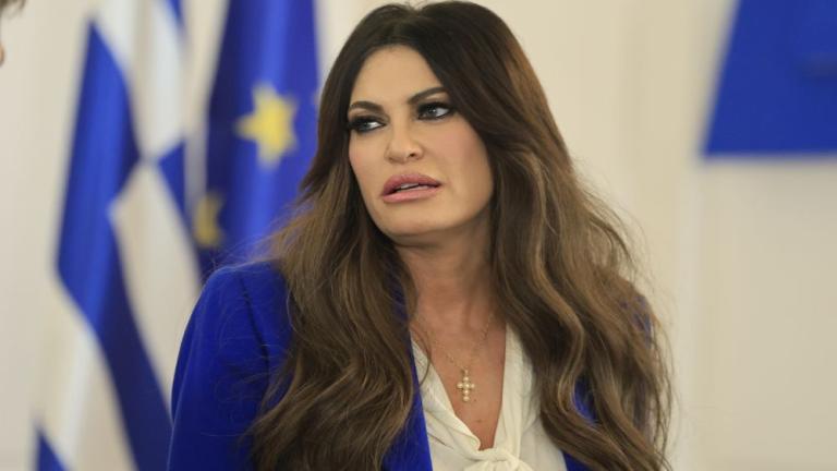 Daily Mail: Απομονωμένη στην πρεσβευτική κατοικία η Γκιλφόιλ – Έχει διορία μέχρι τέλος του μήνα να φύγει