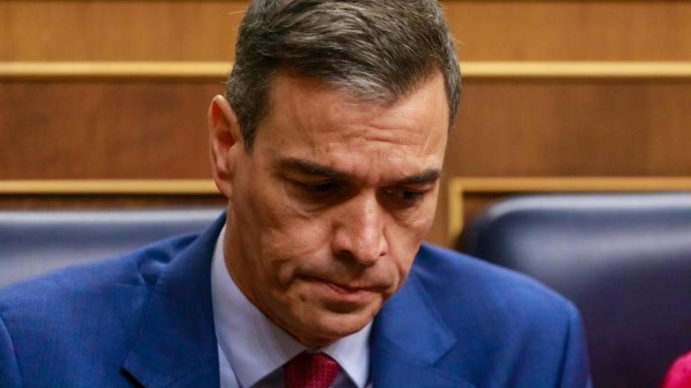 Ισπανία: Πώς ο Σάντσεθ έφτασε στις πρόωρες εκλογές – Στεγαστική κρίση, μετανάστευση και σκάνδαλα