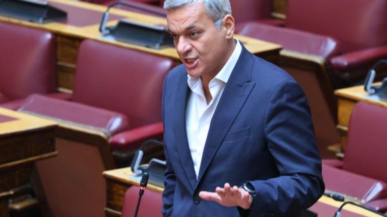 Παραιτείται από βουλευτής ο Χάρης Μαμουλάκης για να ενταχθεί στην ΕΛ.ΑΣ – Ακολουθεί ο Μίλτος Ζαμπάρας