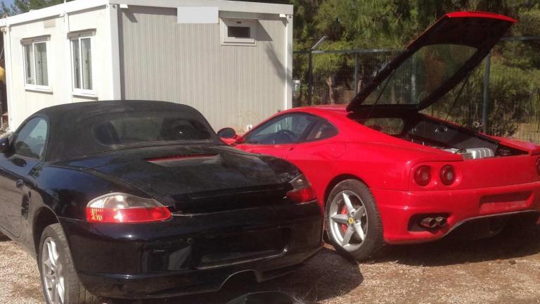 Έκλεβαν και μεταπωλούσαν Porsche, Ferrari, σκάφη... έως και αγροτικά επί δύο χρόνια (PHOTOS)