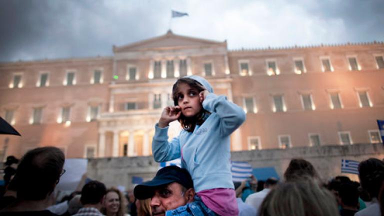 NYT: «Χωρίς ελάφρυνση του χρέους, δεν θα λήξει η κρίση στην Ελλάδα»