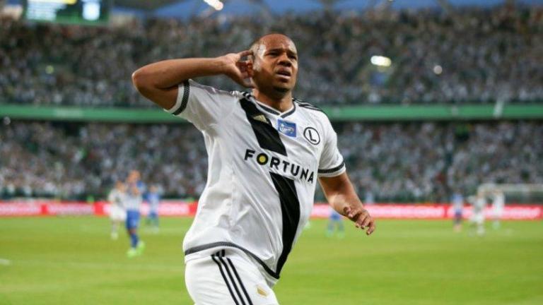 Κοντά σε Οφόε ο Ολυμπιακός