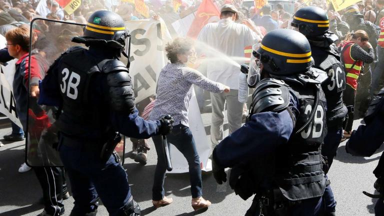 Εκατοντάδες χιλιάδες Γάλλοι διαδηλωτές στον δρόμο κατά της εργασιακής μεταρρύθμισης