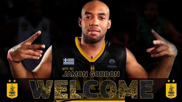 Στον Άρη και επίσημα ο Γκόρντον!