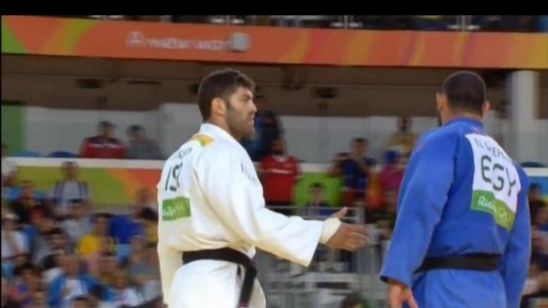 Ολυμπιακοί Αγώνες 2016: Αιγύπτιος αρνήθηκε να σφίξει το χέρι του Ισραηλινoύ αντιπάλου του 