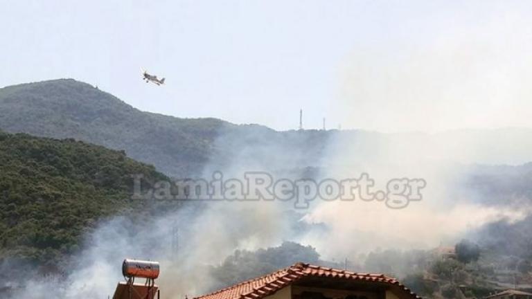 Νέα πυρκαγιά στα Καμένα Βούρλα αρκετά κοντά σε σπίτια