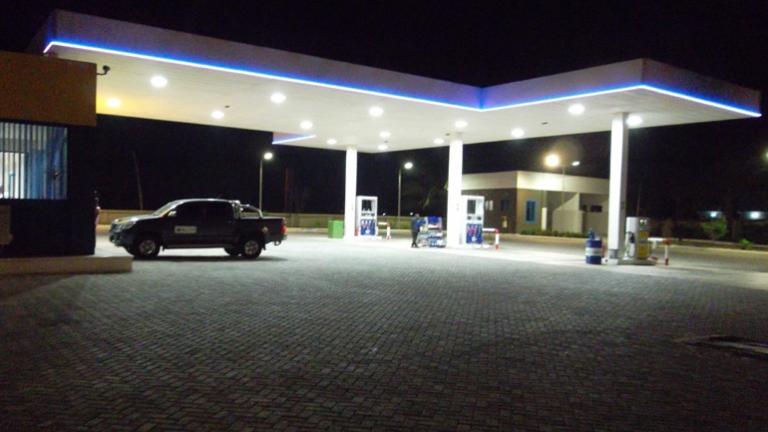 Ακινητοποίησαν με βία υπάλληλο πρατηρίου καυσίμων και του πήραν τις εισπράξεις