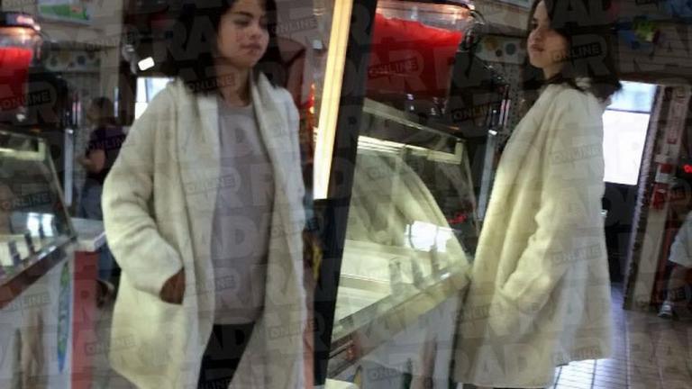 Σελένα Γκόμεζ: Οι φωτογραφίες από την Κλινική 