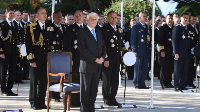 Στην ορκωμοσία νέων σημαιοφόρων του Λιμενικού ο Προκόπης Παυλόπουλος