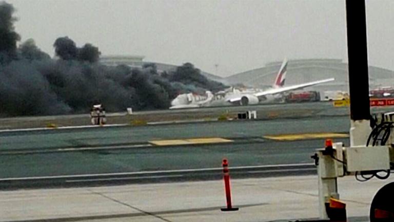 Φωτιά σε αεροπλάνο της Emirates