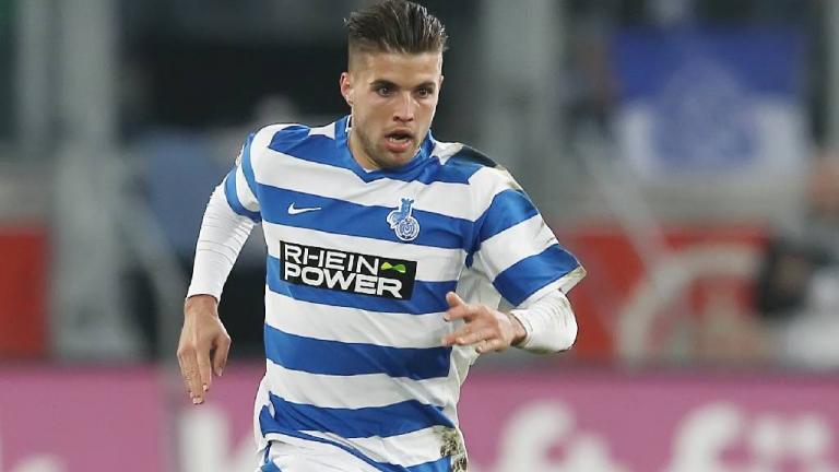 "Κοιτάζουν" Πλιάτσικα στον Πανιώνιο