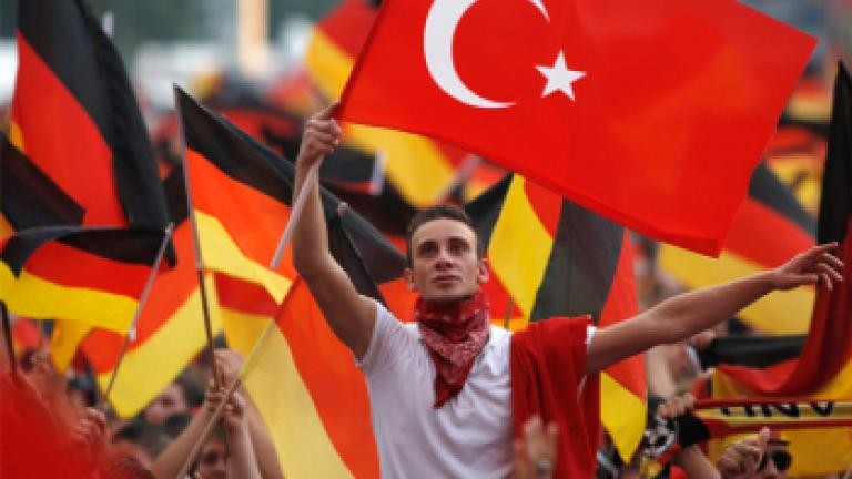 Έρευνα των γερμανικών Αρχών για δράση της τουρκικής ΜΙΤ στη Γερμανία