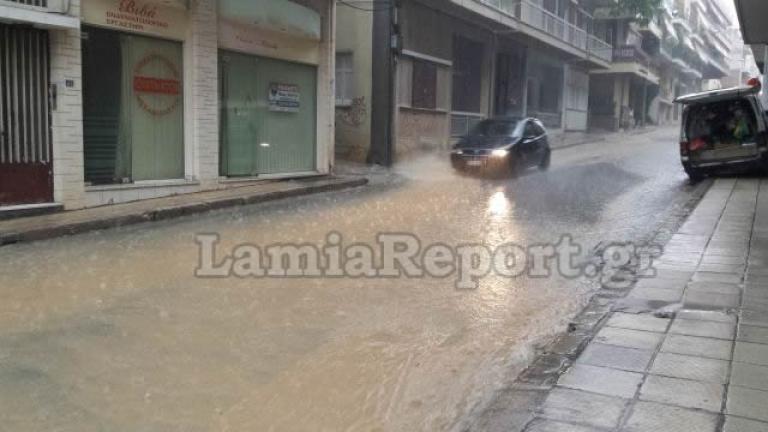 Ισχυρή καταιγίδα και χαλάζι στη Λαμία