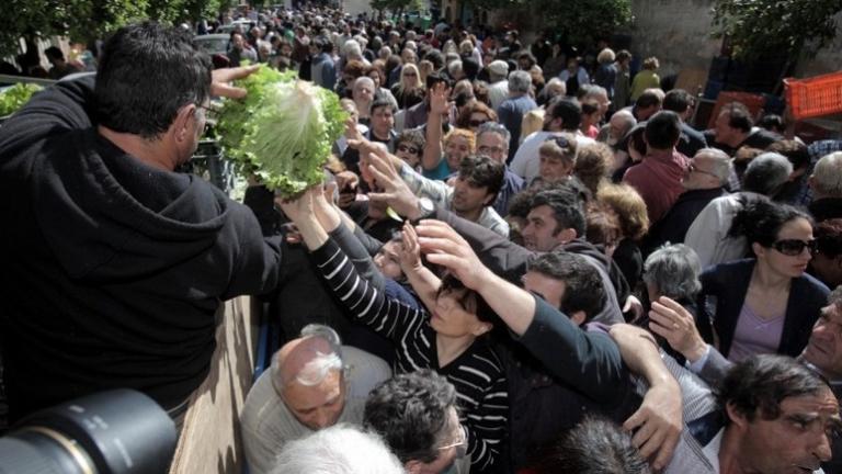 Ένας στους τρεις Έλληνες δεν μπορεί να αγοράσει βασικά είδη 