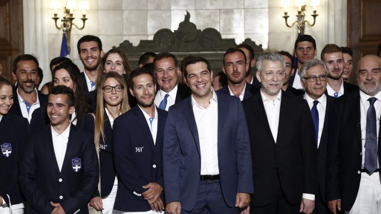 Ο Αλέξης Τσίπρας υποδέχτηκε στου Μαξίμου τους αθλητές των Ολυμπιακών