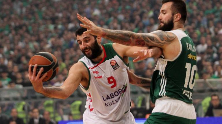 Ο Μπουρούσης στην καλύτερη πεντάδα της Ευρωλίγκας
