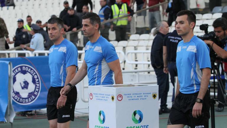 Σιδηρόπουλος στη Λεωφόρο, Αρετόπουλος στη Νέα Σμύρνη