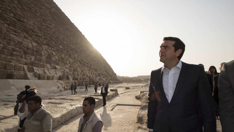 Στις πυραμίδες Τσίπρας, Γεροβασίλη και Κουντουρά (ΦΩΤΟ)