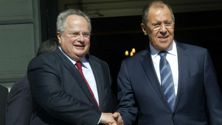 Ενεργειακή συνεργασία Ελλάδας-Ρωσίας προανήγγειλαν Κότζιας-Λαβρόφ