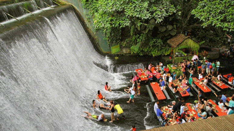 Waterfall Restaurant: Το πιο περίεργο εστιατόριο του κόσμου (ΒΙΝΤΕΟ)
