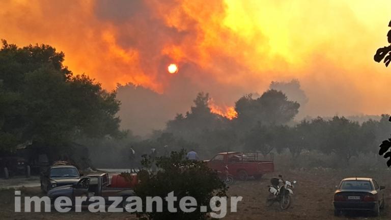 Ζάκυνθος: Μάχη με τις φλόγες - Στάχτη χιλιάδες στρέμματα δάσους