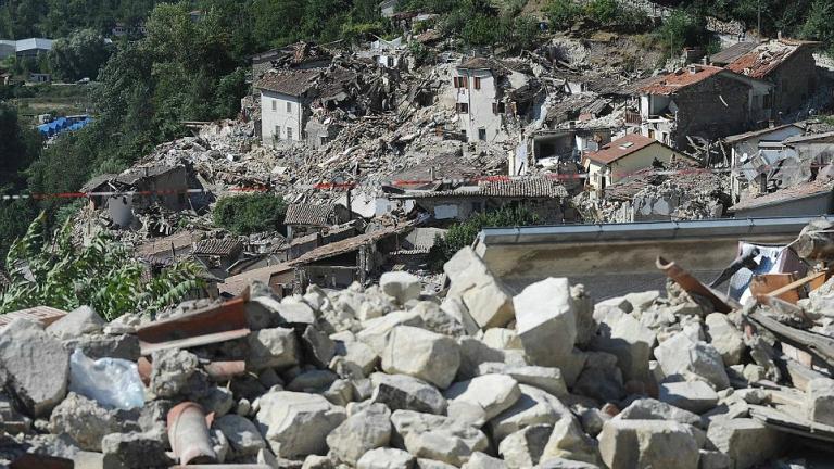 Ιταλία-σεισμός: Εχασε τη ζωή της για να σώσει την μικρή αδελφή της
