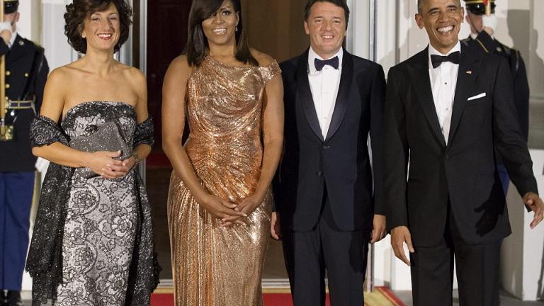 Η Μισέλ Ομπάμα έλαμψε με φόρεμα Versace