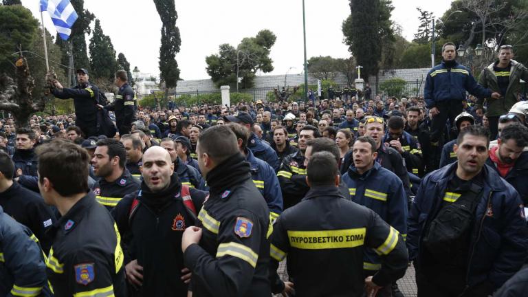 Στο Γενικό Λογιστήριο του Κράτους, αυτήν την ώρα, οι πυροσβέστες πενταετούς θητείας