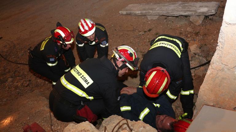 Καταστροφικός σεισμός 5,9 Ρίχτερ στην Πάρνηθα-Ηρεμήστε είναι άσκηση της Πυροσβεστικής (ΦΩΤΟ)