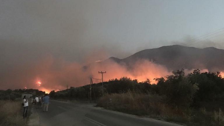 Νέα φωτιά στην Ανατ. Μάνη σε νέο πύρινο μέτωπο-Παραμένουν οι φωτιές σε Πάτρα και Μέγαρα 