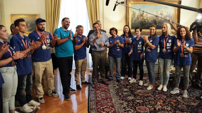 Τους Ολυμπιονίκες των Ολυμπιακών Αγώνων Κωφών υποδέχτηκε ο Αλέξης Τσίπρας