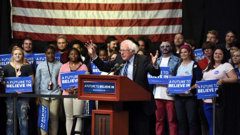 Ο Μπέρνι Σάντερς αντέχει