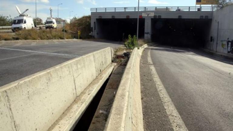 Ανατροπή στο θρίλερ με τον μοτοσικλετιστή στην Δραπετσώνα-Πιθανόν ρουλεμάν και όχι βόλι το σφαιρίδιο