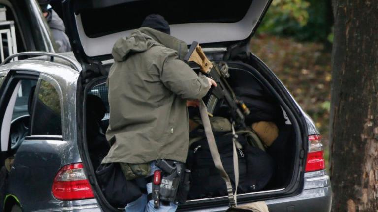 Δύο συλλήψεις στην Γερμανία-Βρέθηκαν υλικά ιδιαίτερα εκρηκτικά σε διαμέρισμα στο Τσέμνιτς