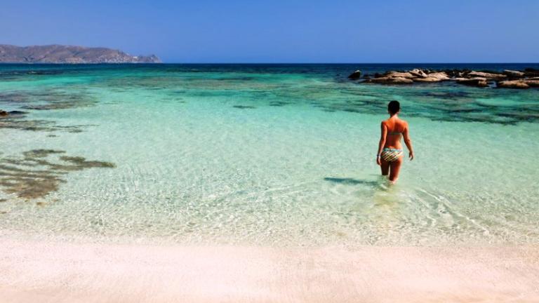 Ζευγάρι αλλοδαπών έκανε πολυτελή τουρισμό και “dolce vita” στα ελληνικά νησιά με πλαστές πιστωτικές 