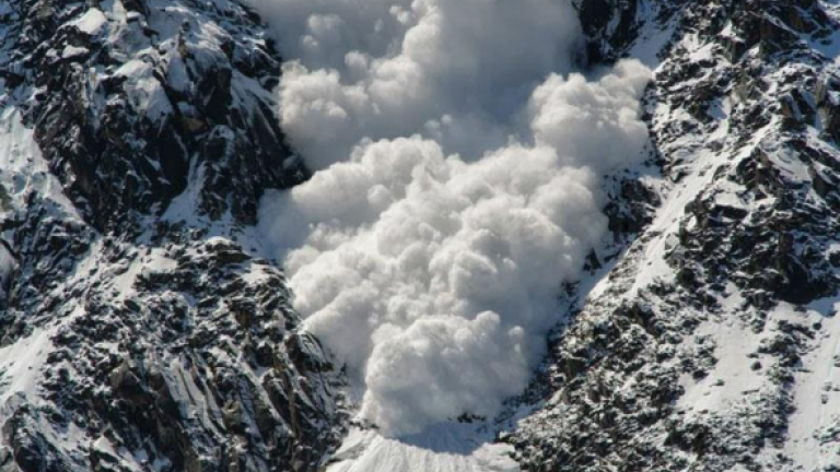 Τουλάχιστον ένας νεκρός και ένας σοβαρά τραυματίας από χιονοστιβάδα στις αυστριακές Άλπεις
