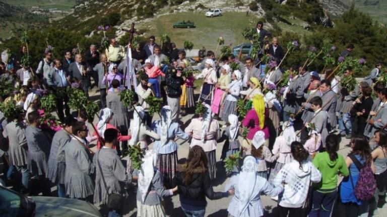 Φεστιβάλ Επιδαύρου: Μια γιορτή με 300 λαϊκούς μουσικούς και χορευτές του Μοριά