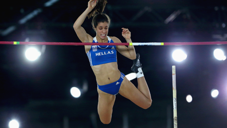 Βίντεο: Η στιγμή της...απογείωσης της Κατερίνας Στεφανίδη 