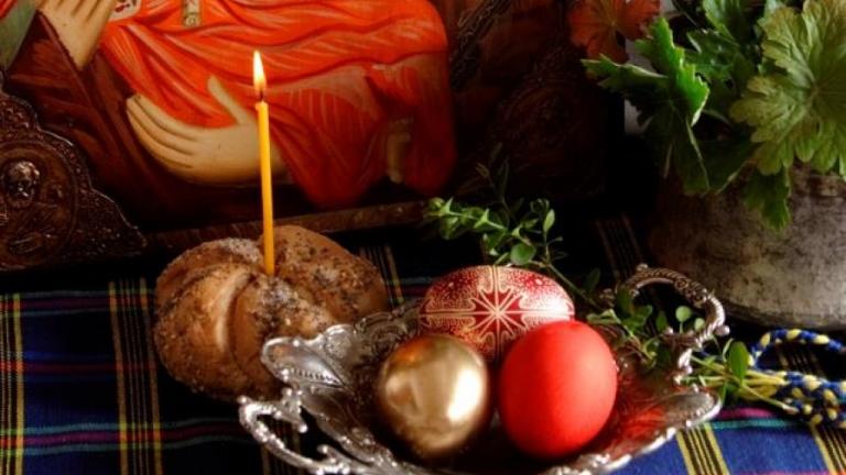 Πάσχα 2017 - Έθιμα και παραδόσεις: Τα «Φλάμπουρα», η «Ασπροδευτέρα» και το «νυφοδιάλεγμα»