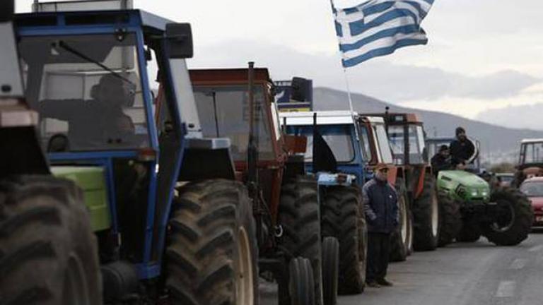 Κλειστή επ' αόριστον παραμένει η εθνική οδός Αθηνών-Θεσσαλονίκης