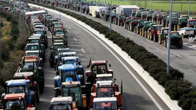 Μπλόκα σε όλη την Ελλάδα στήνουν από αύριο οι αγρότες