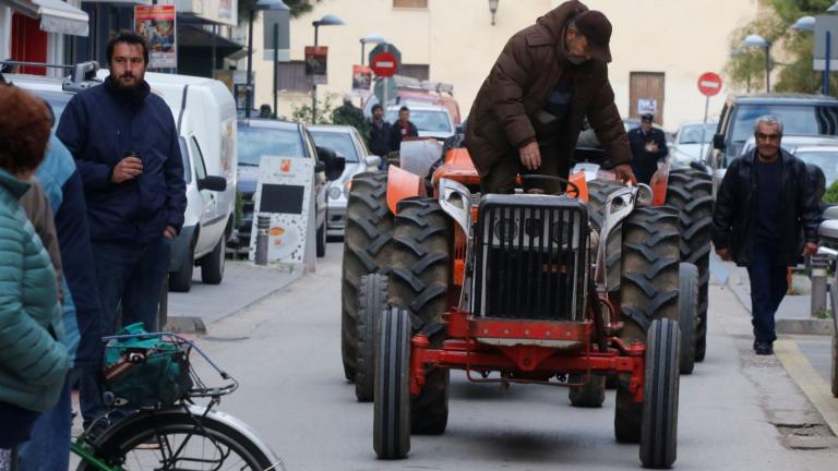 Ετοιμάζεται κινητοποίηση αγροτών με τρακτέρ και στην Αγιά