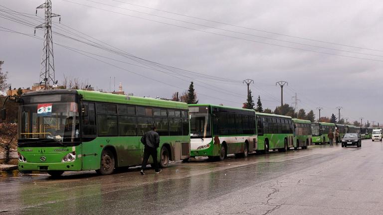 Ξεκίνησε η απομάκρυνση των ανταρτών με λεωφορεία από το ανατολικό Χαλέπι